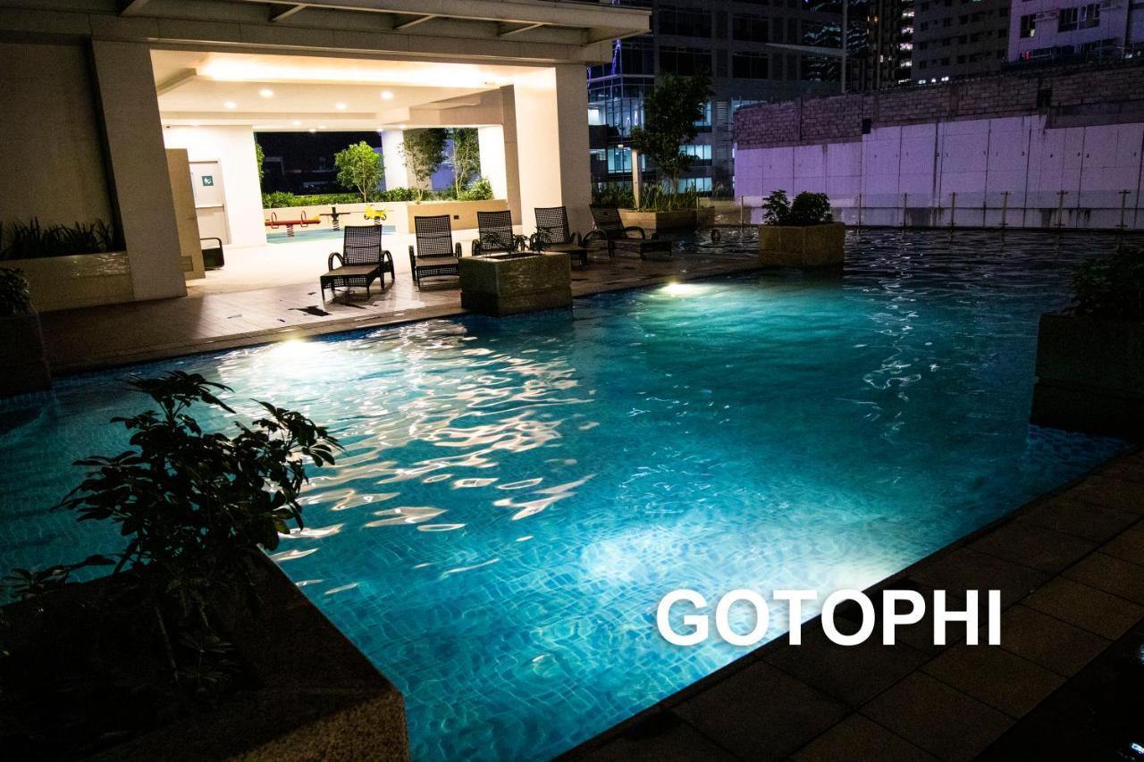 One Uptown Residence Тагуиг Екстериор снимка
